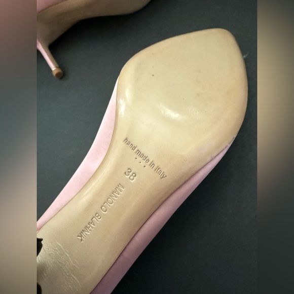 MANOLO BLANIK HANGISI SALON - Picture 7 of 7